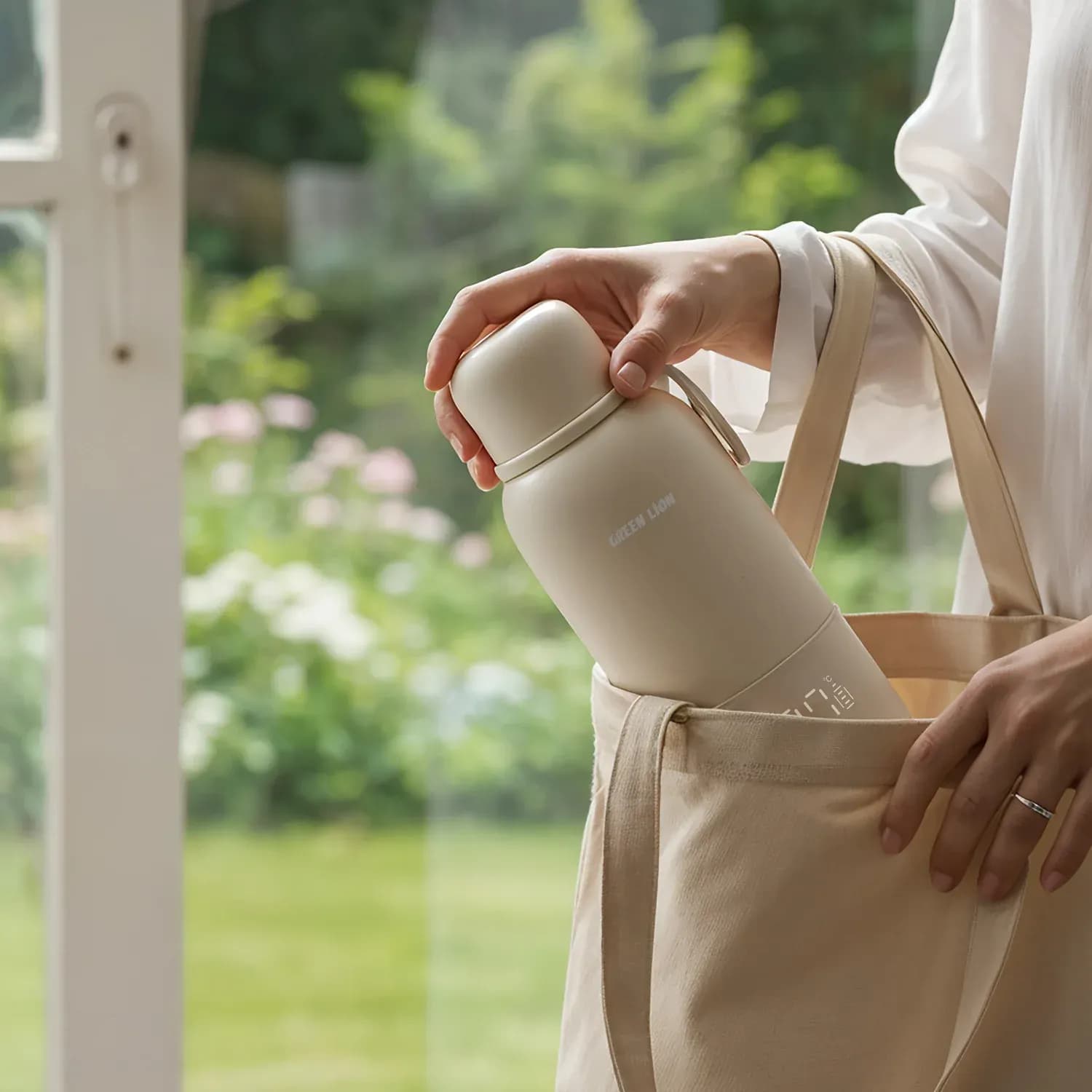 Green Lion Electric Kettle - Portable Milk Warmer, Cream White 3