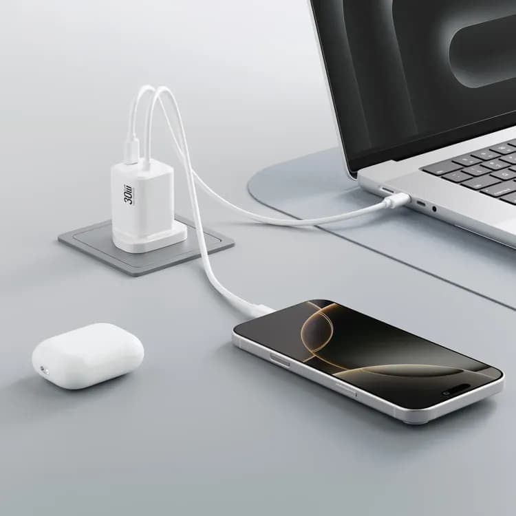 Green Lion GaN Charger - 65W PD USB-C & USB-A, White 3