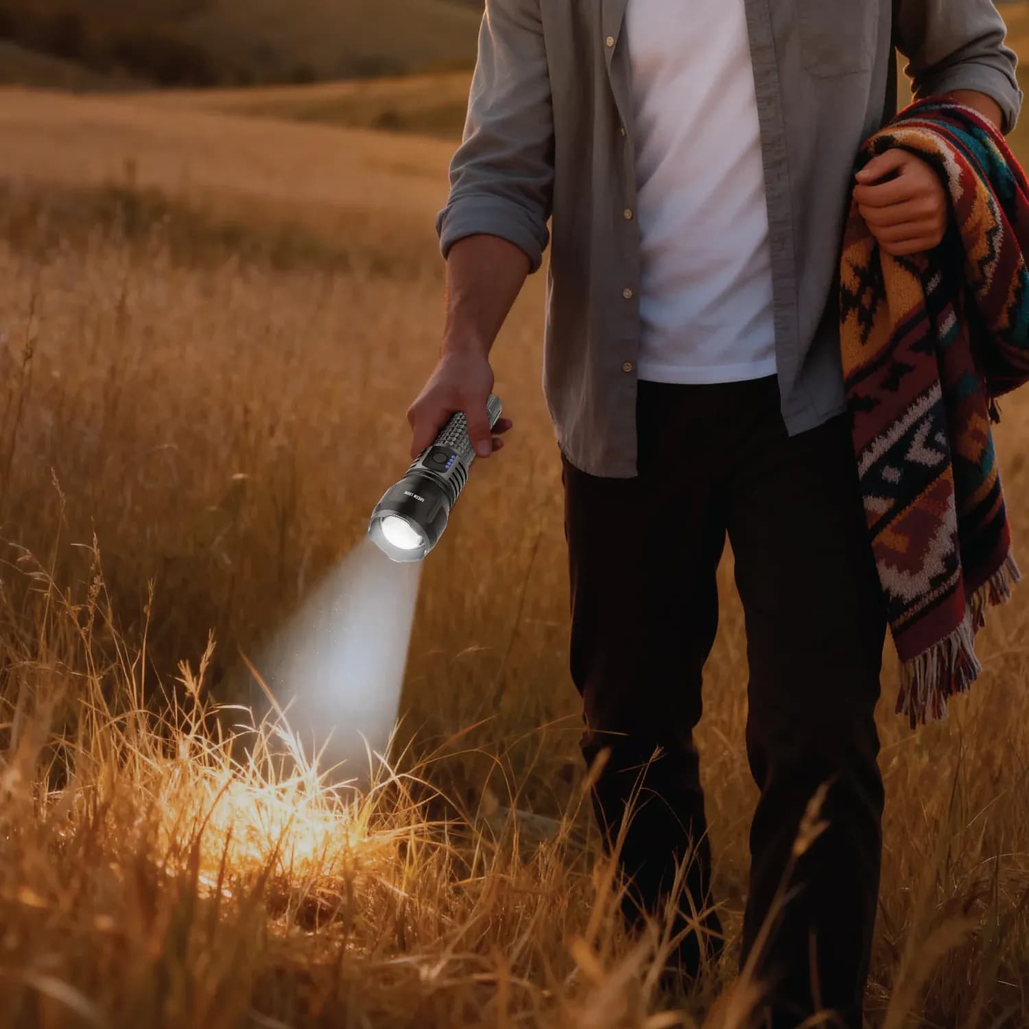 Green Lion Hunter LED Torch - 2000 Lumens, Grey 2