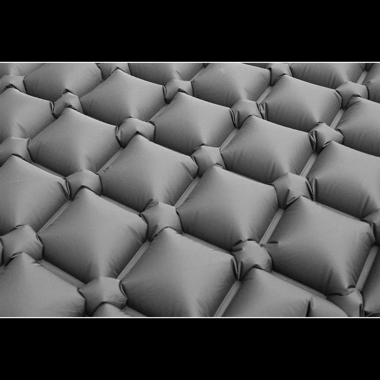 Green Lion Inflatable Air Mattress - 100kg Load, Black 4