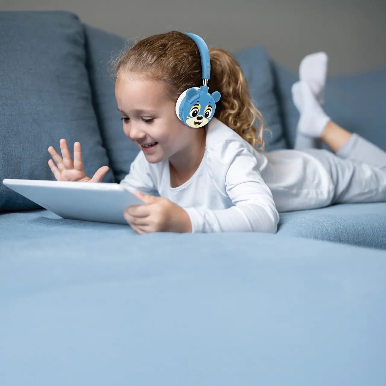 Green Lion GK-500 Kids Wireless Headphone — Blue 3