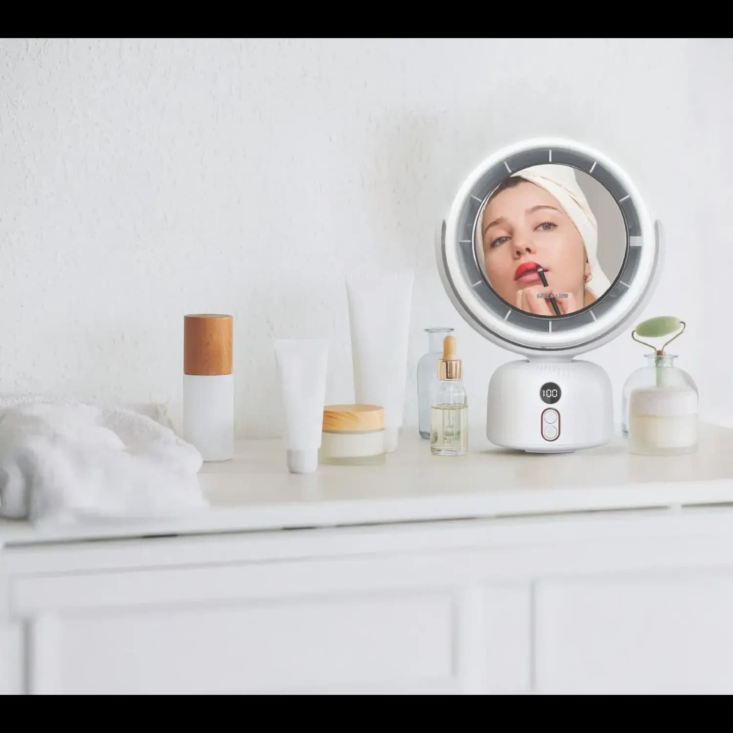 GREEN LION Makeup Mirror Fan - 11H Battery, White 3