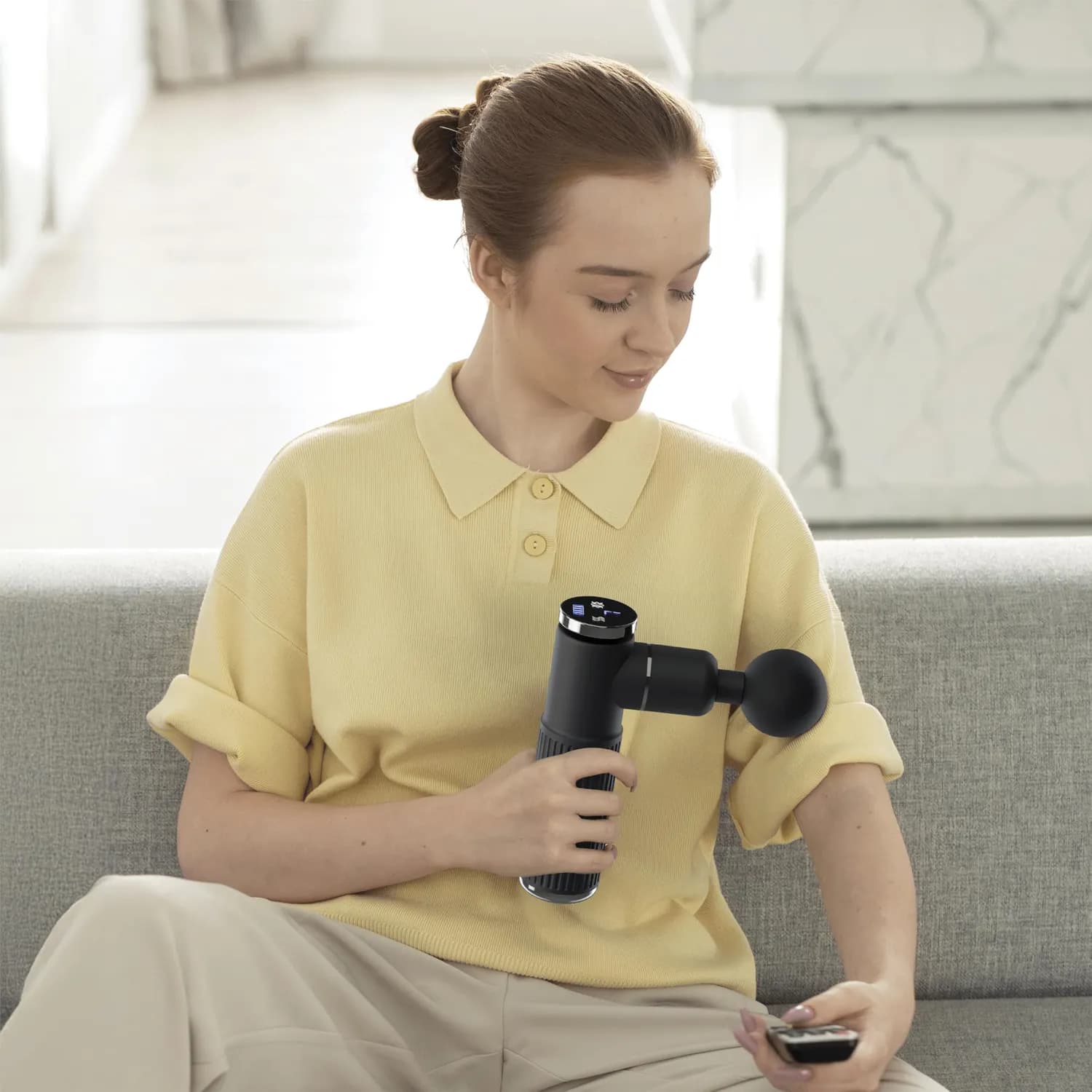Green Lion Muscle Massage Gun - 3300 RPM, 10 Heads, Heat Therapy 2
