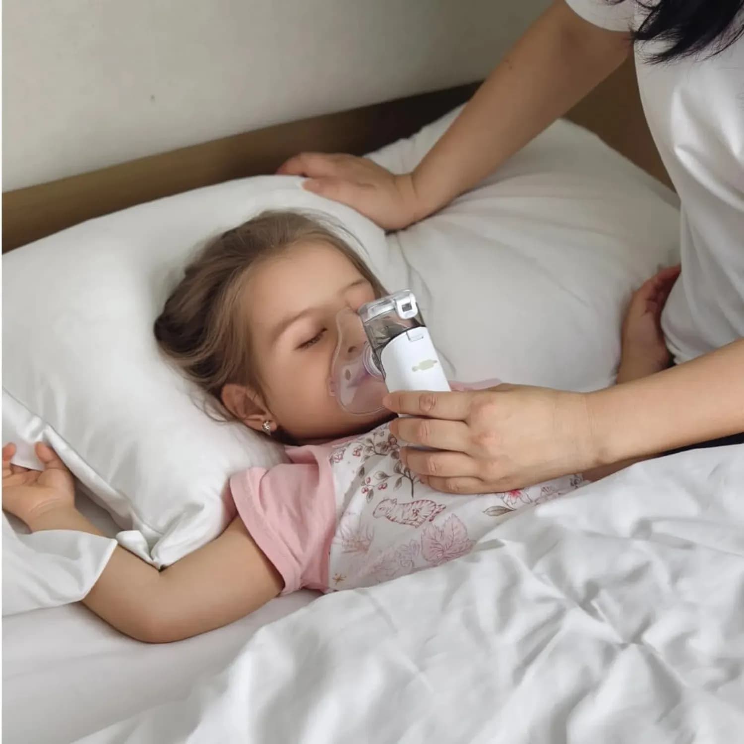 Green Lion Portable Nebulizer Pro - White 4