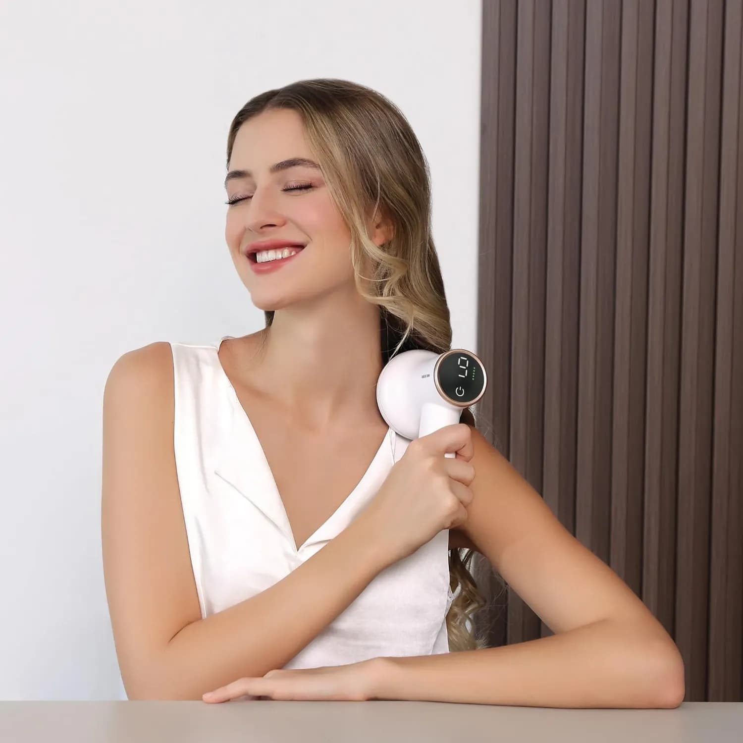 Green Lion Body Massager - 9 Speeds, White 2