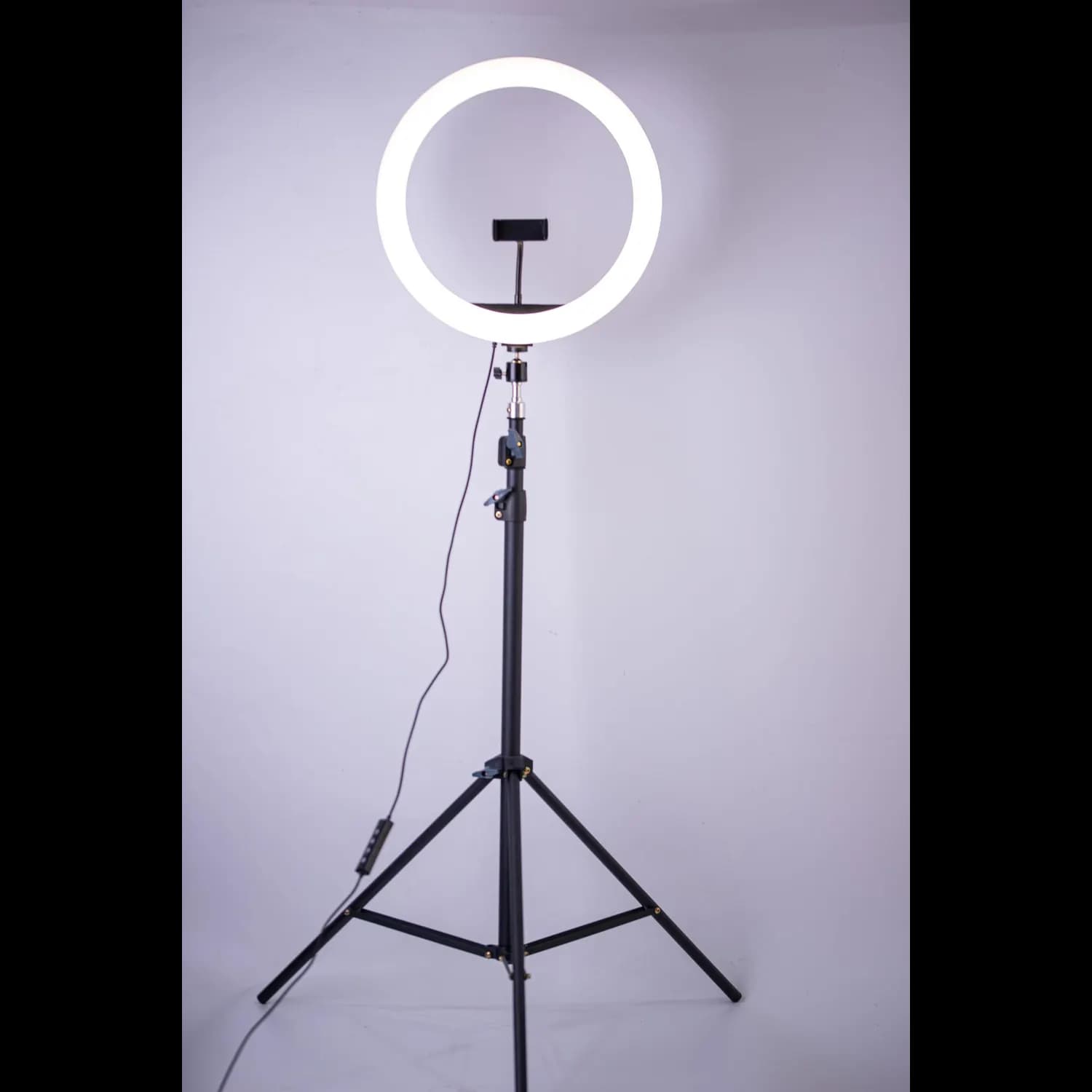 Green Lion LED Ring Light GLR-14 - 192 LEDs, USB, Adjustable Tripod 4
