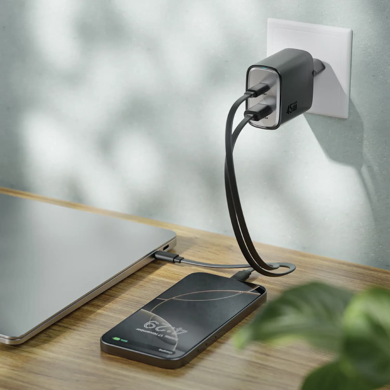 GREEN LION Wall Charger - 45W PD, USB-A & USB-C, Black 2