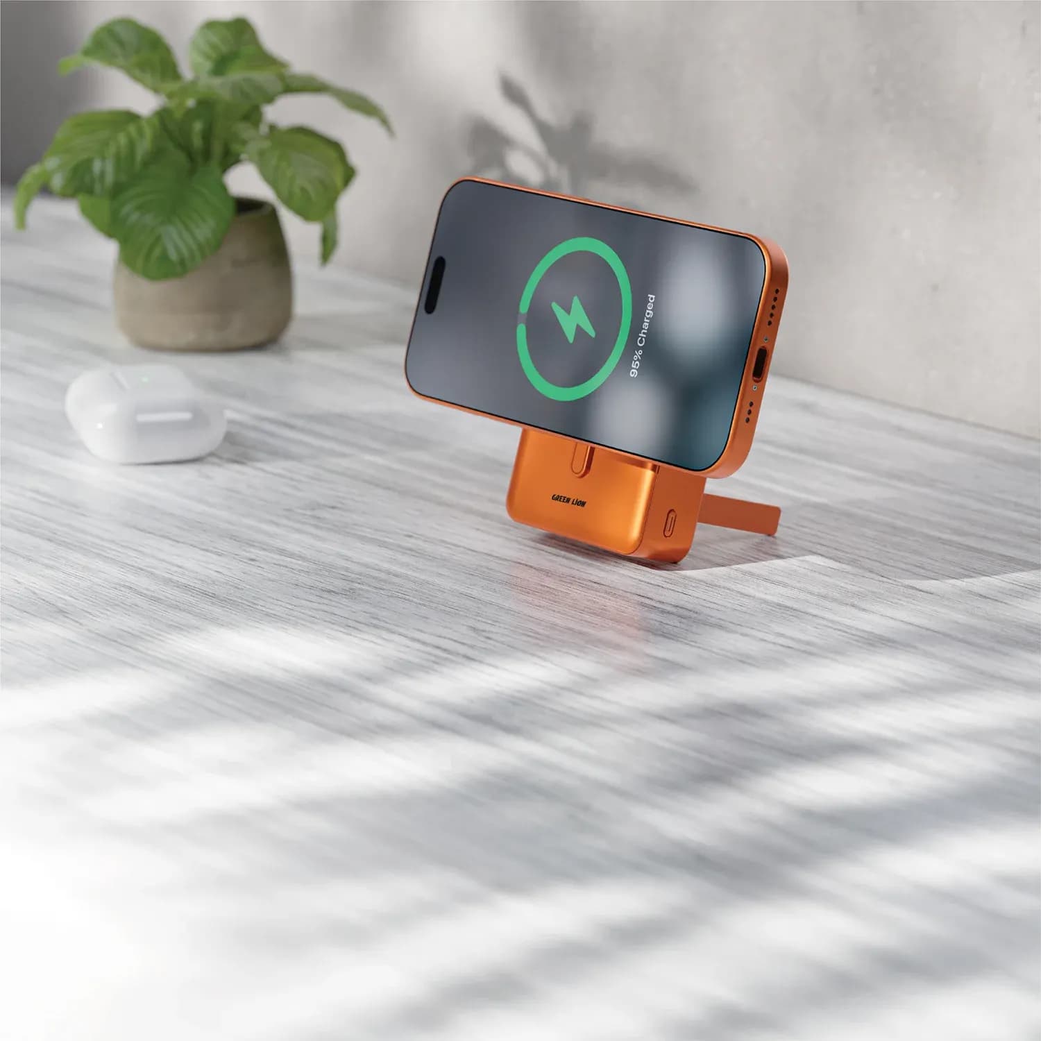 Green Lion SAN MARINO 20000mAh Power Bank with PD 20W - Orange — Black 3