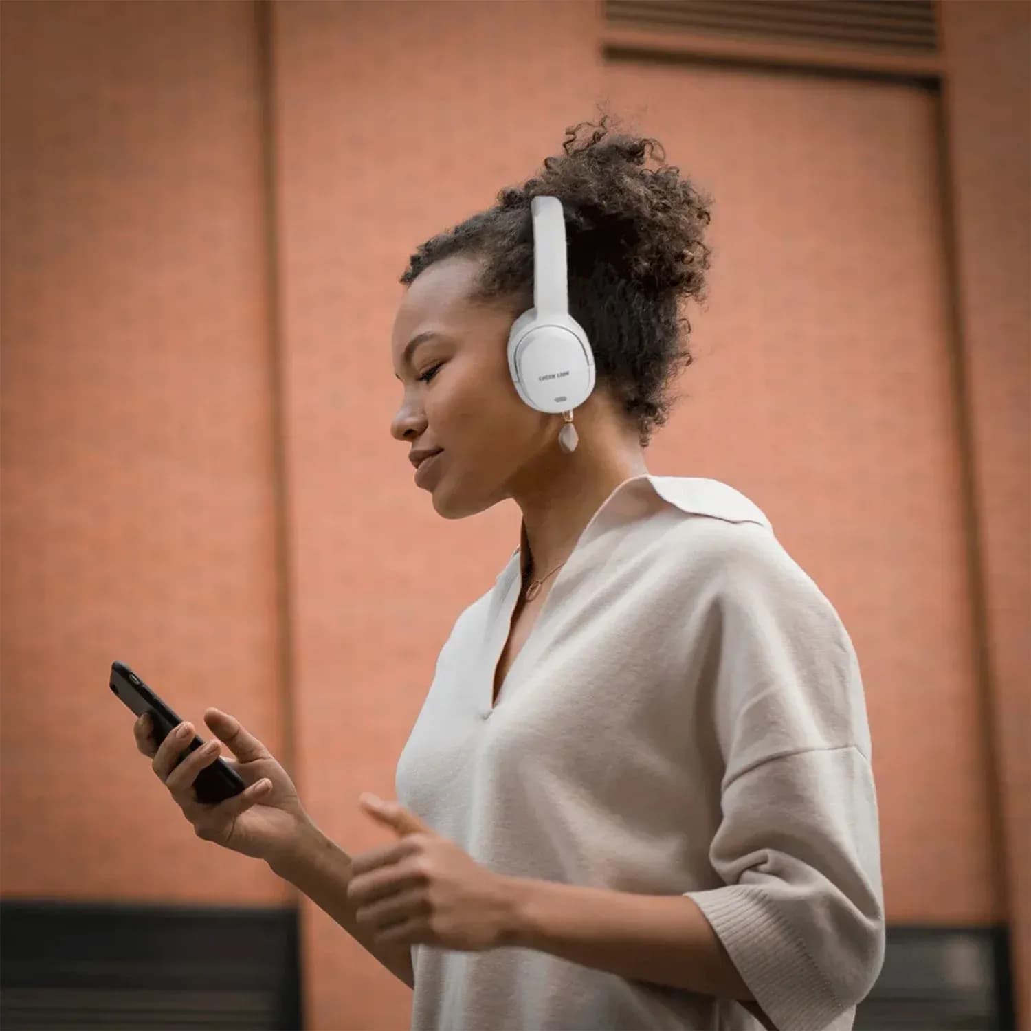 Green Lion Wireless Headphones SanSiro - 30H Playtime, White — Black 4