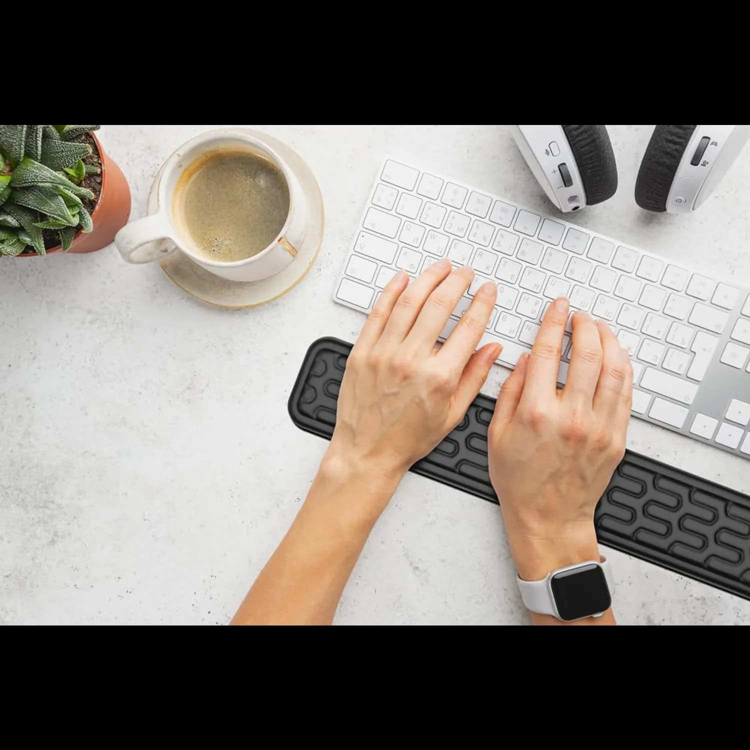 Green Lion Wrist Pad - Ultra Soft Memory Foam, Black 3