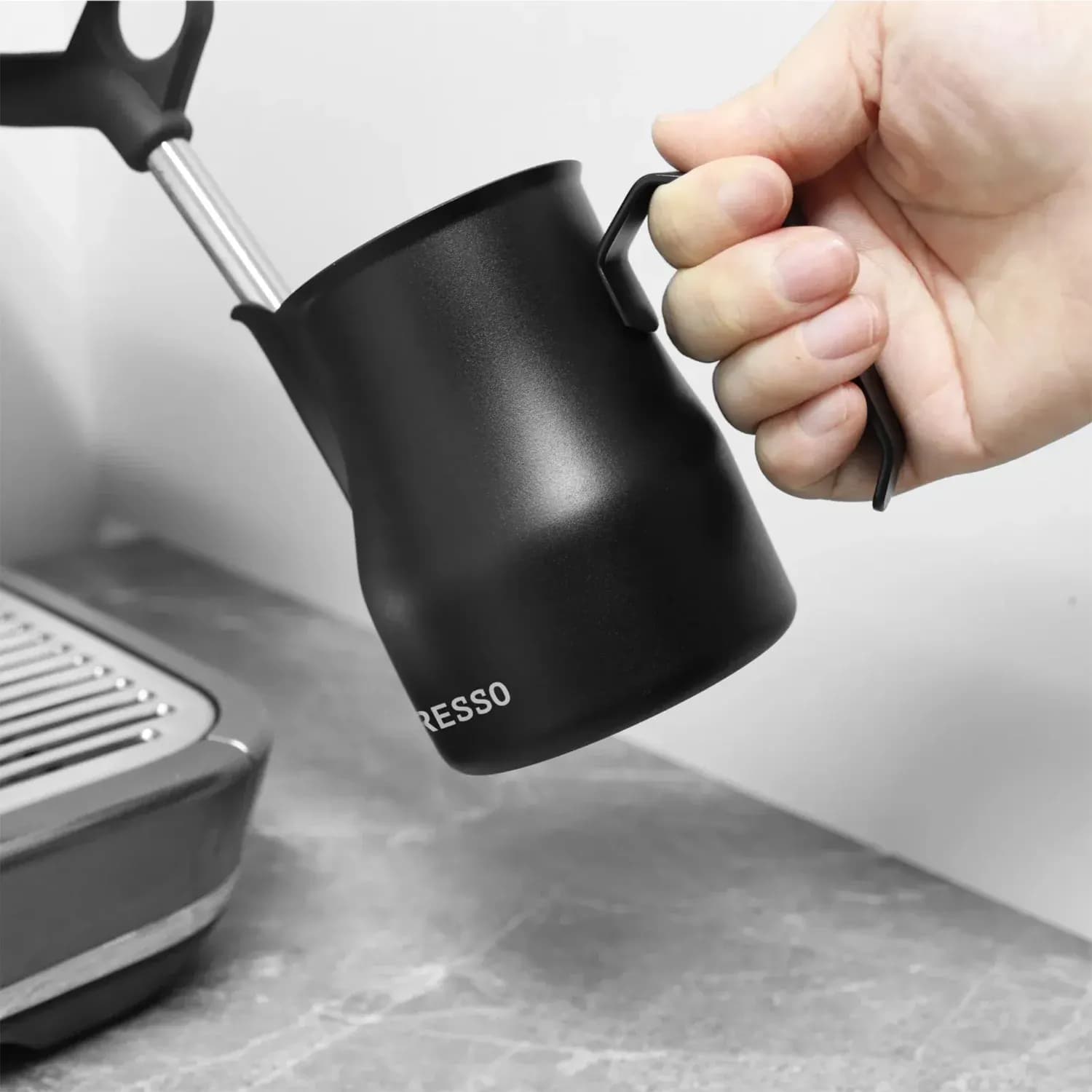 Lepresso Milk Frothing Pitcher - 350ml, Black 3