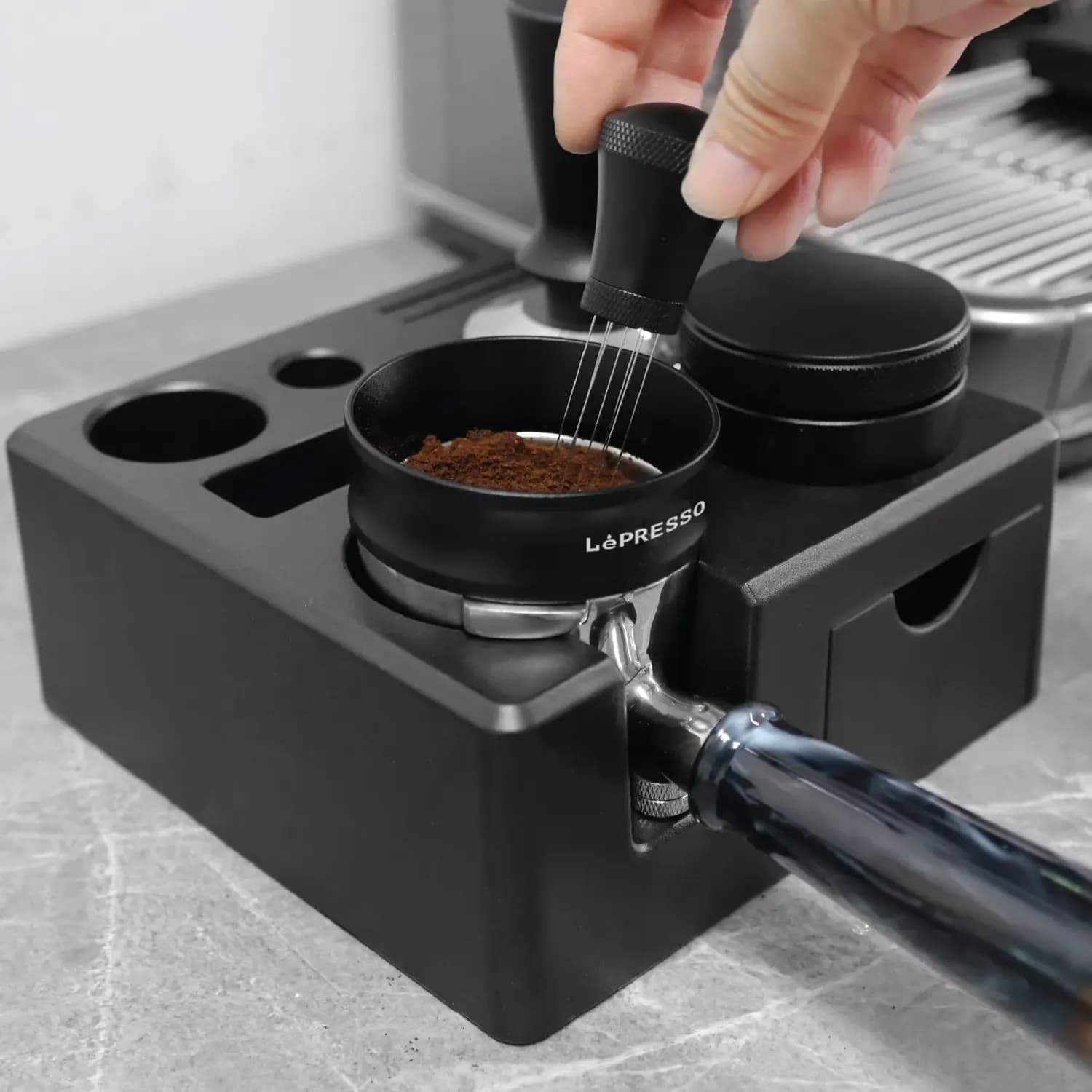 LePresso Coffee Dosing Ring - 58mm Magnetic, Black 3