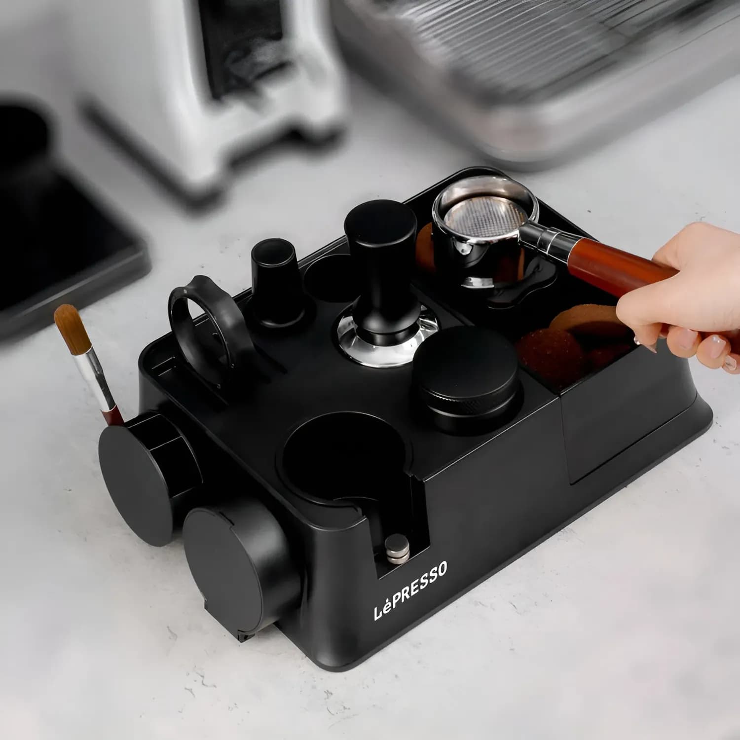 Lepresso Tamping Station LPCFFTS0079 - 51mm & 58mm Portafilters, Black 3
