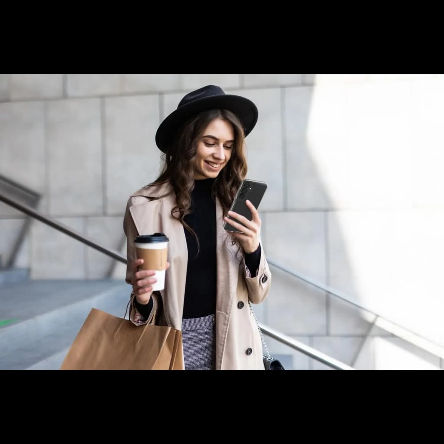 Levelo Clara Clear Case 5
