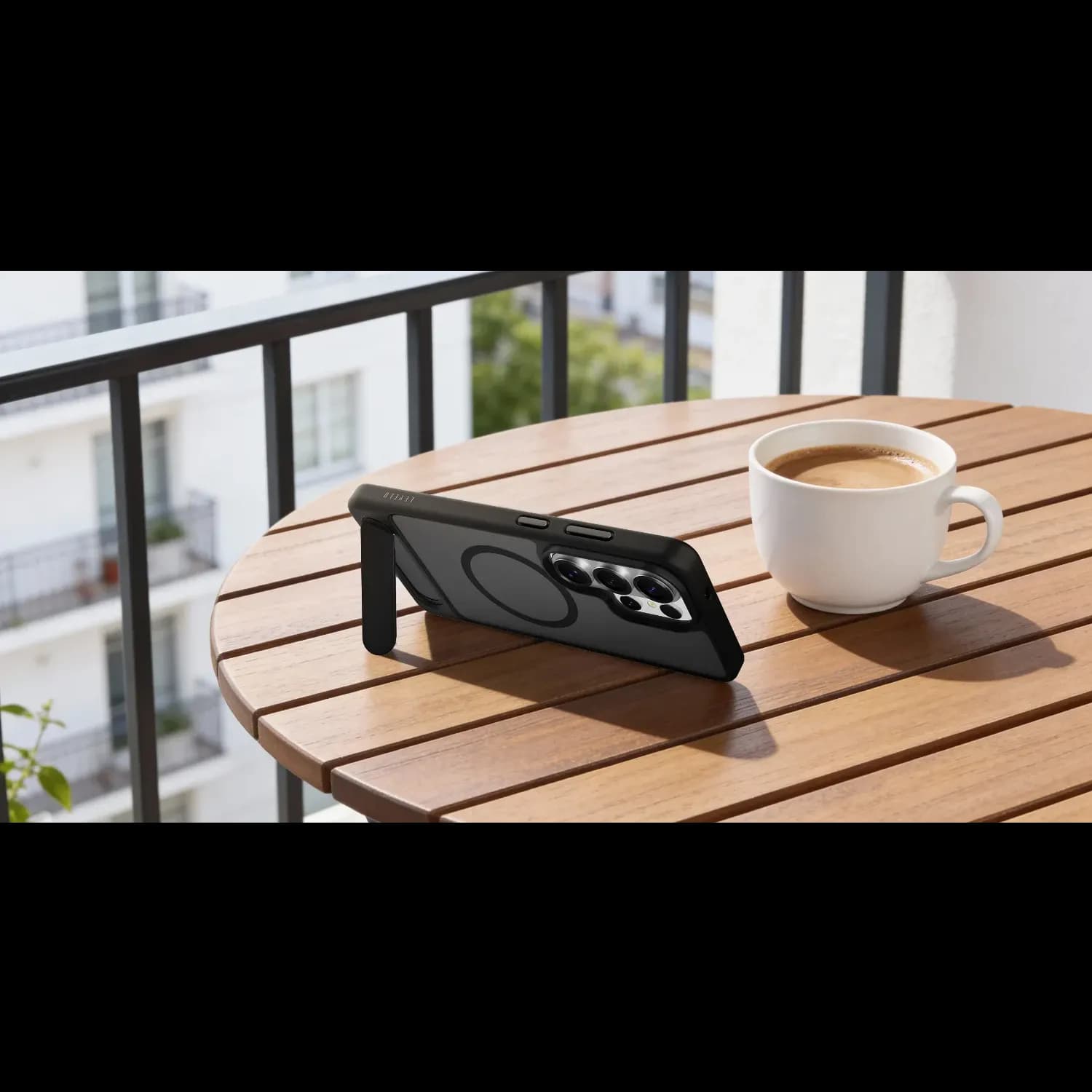 Levelo MATTEO Hybrid Kickstand Case 2