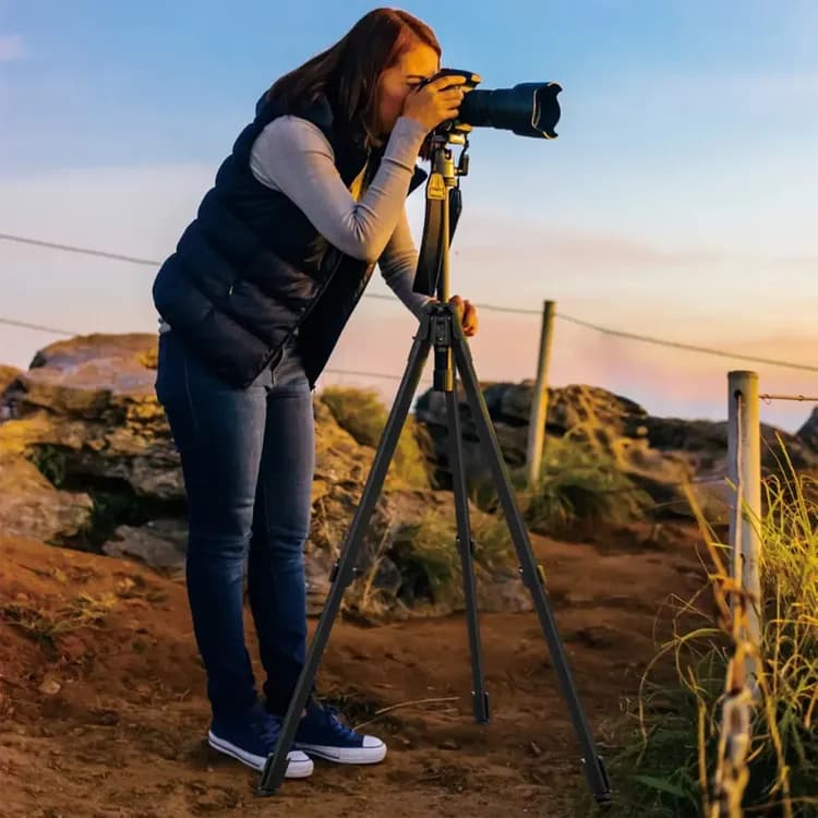 Porodo Tripod - Ultra-Light Aluminum, 20KG Load, Black 2