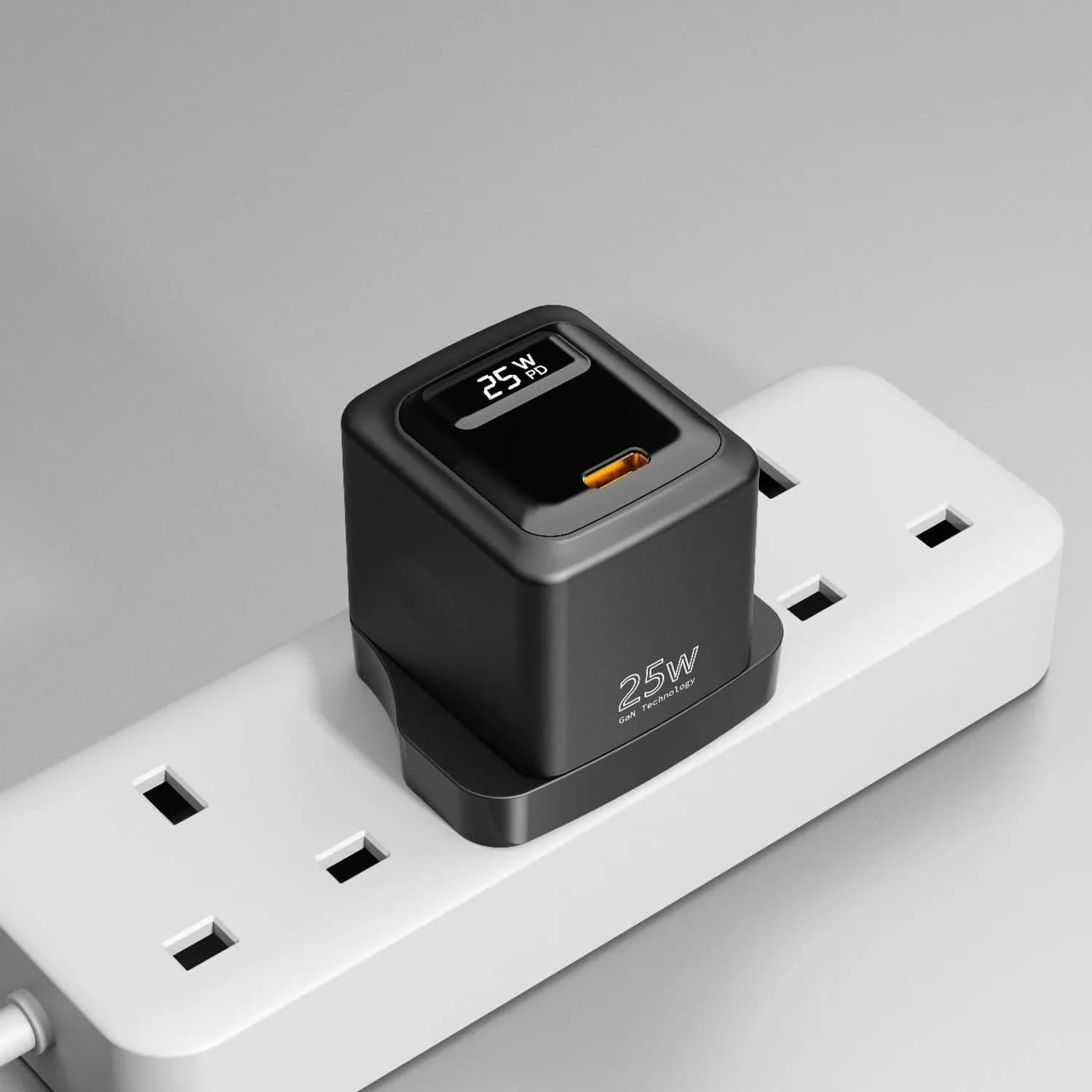Porodo USB-C Charger - 25W GaN, Power Display, Black 2