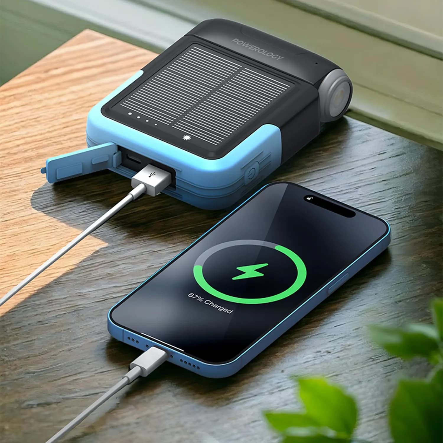 Powerology Solar Power Bank 10000mAh - Detachable Flashlight, Black 2