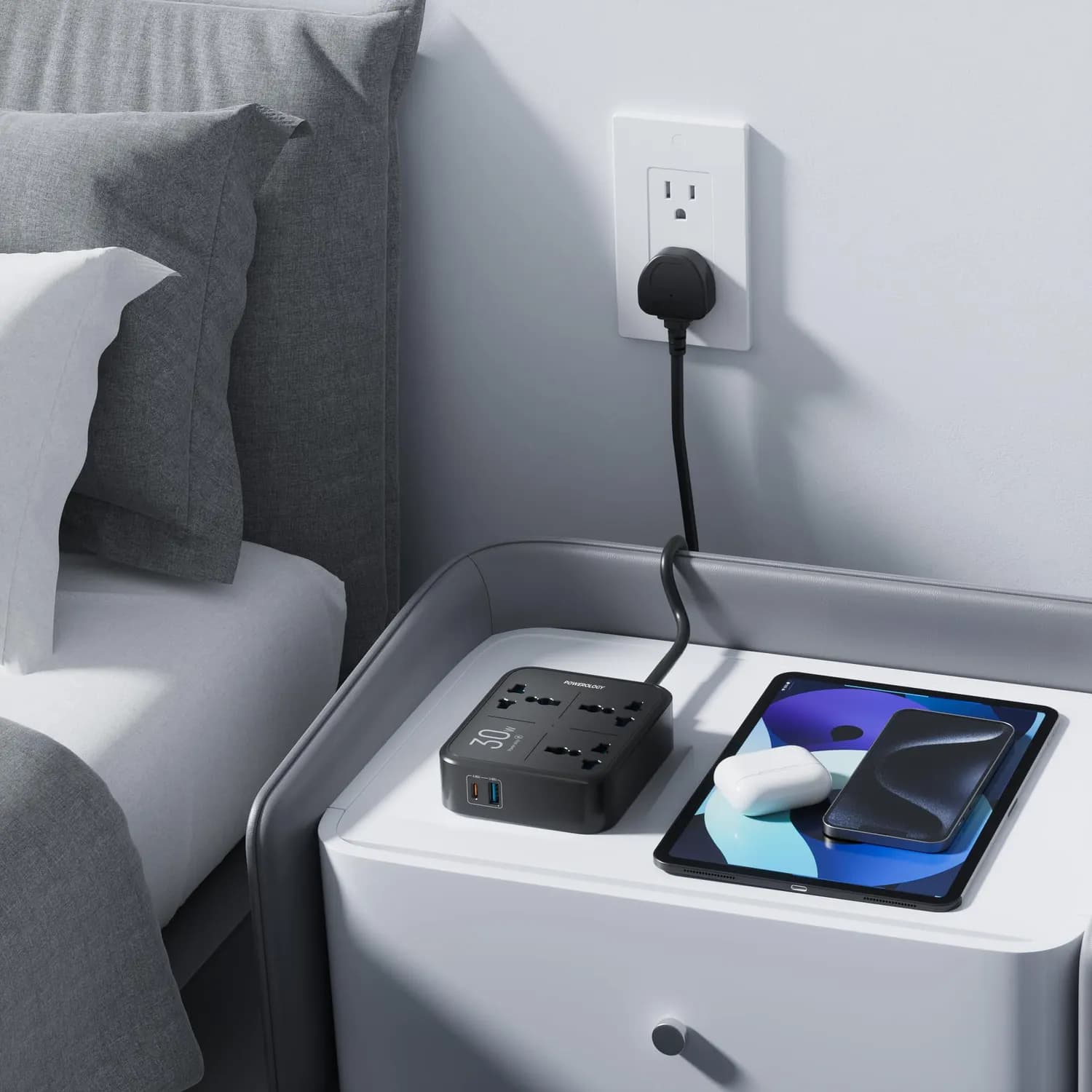 Powerology Power Strip - 3250W, USB-A & USB-C PD 30W, Black 3