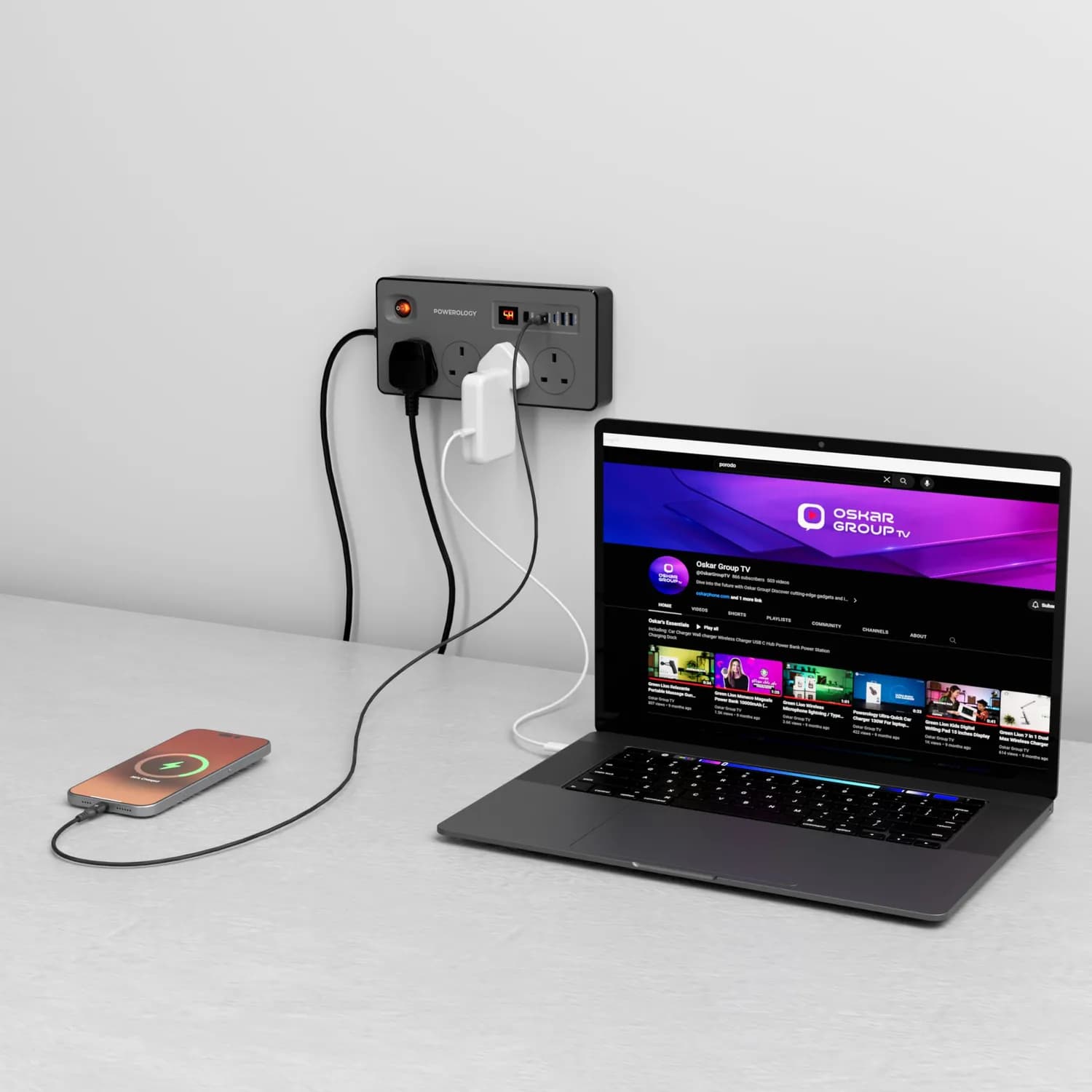 Powerology Power Strip - 8 Outlets, 99H Timer, Black 2
