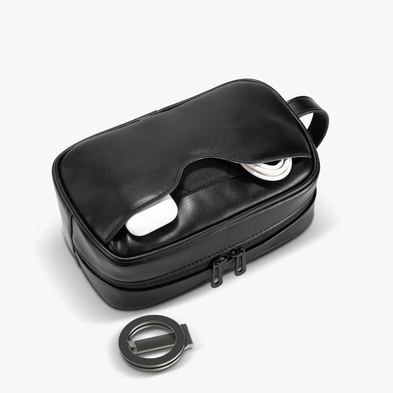 Porodo Lifestyle MagSafe Travel Organizer Pouch with Phone Holder 1 Porodo Lifestyle MagSafe Travel Organizer Pouch with Phone Holder 1
